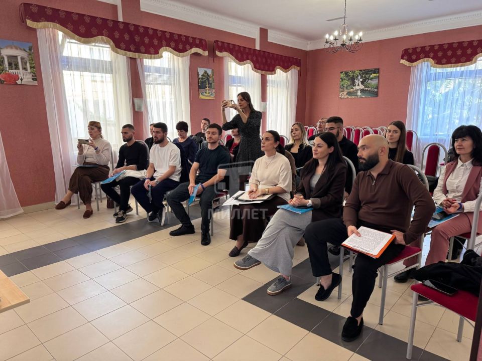 � ������ ������� �������-��������� ����������� � �������� ������������ ��������: �������� � ���������