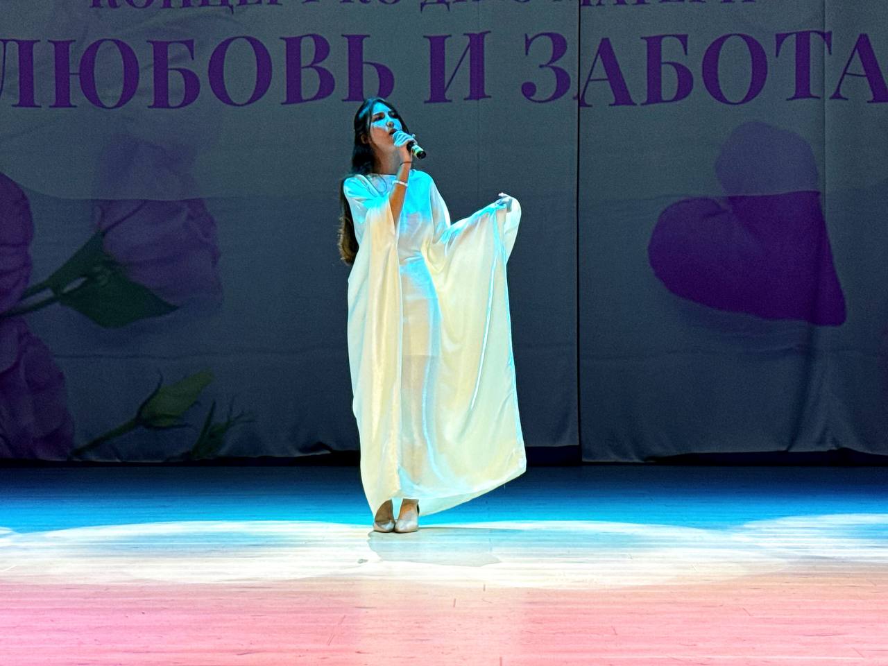 Александр Дудинов: Для самых любимых. В Черноморском РДК прошел Александр Дудинов: Для самых любимых. В Черноморском РДК прошел