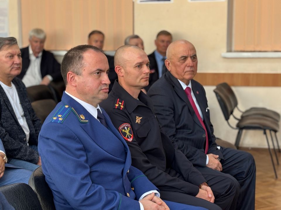 В УМВД России по г. Симферополю состоялось торжественное открытие Комнаты истории В УМВД России по г. Симферополю состоялось торжественное открытие Комнаты истории