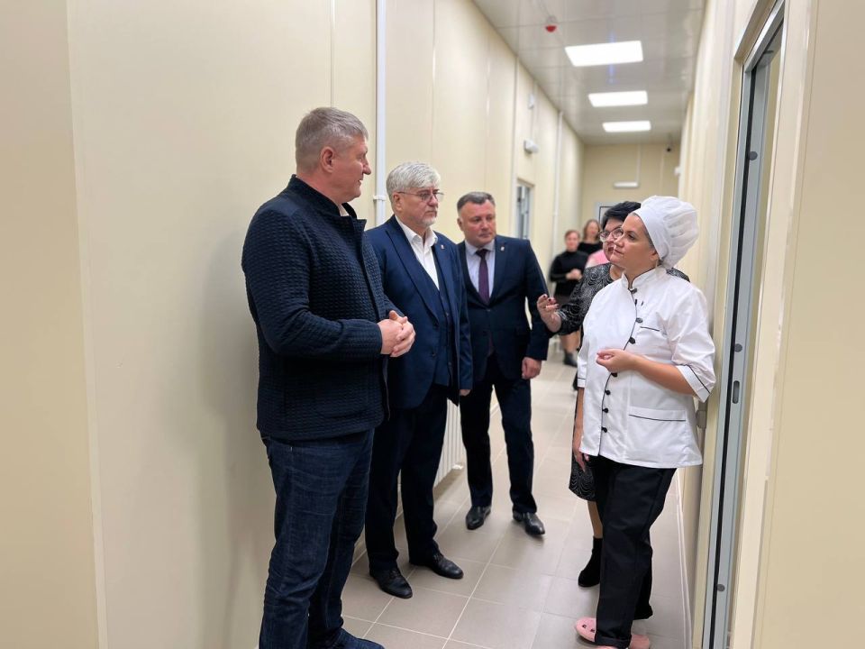 � ������� ����� � 3 ���������� ������������� �������� ������������ ���������� ���������, ������������� �� 100 ���������� ����