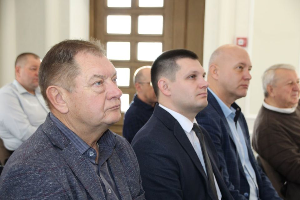 � ������������ ������ ����� �������� �������� ������� ��������������, ���������� � �����������������