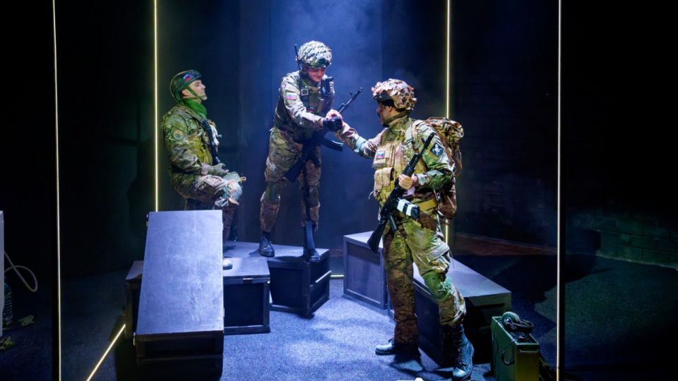 ЗАВТРА - ПРЕМЬЕРА. Всего 27 часов осталось до главного театрального события осени! Завтра на сцене Крымского государственного театра юного зрителя — документальная драма «ФУГА ЛЯ МИНОР» ЗАВТРА - ПРЕМЬЕРА. Всего 27 часов осталось до главного театрального события осени! Завтра на сцене Крымского государственного театра юного зрителя — документальная драма «ФУГА ЛЯ МИНОР»