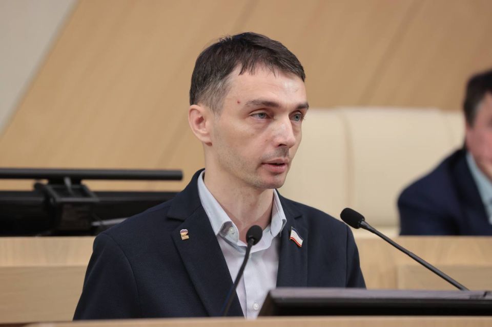 Государственный Совет Республики Крым провёл очередную сессию Государственный Совет Республики Крым провёл очередную сессию