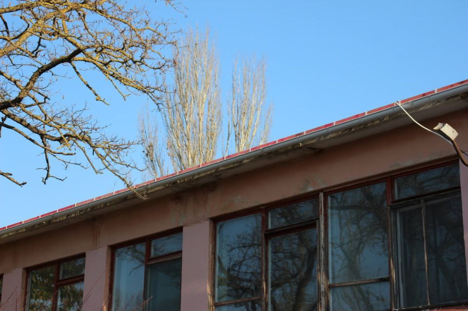 В детском саду №32 «Дюймовочка» приступили к ремонту кровли второго и третьего корпуса В детском саду №32 «Дюймовочка» приступили к ремонту кровли второго и третьего корпуса