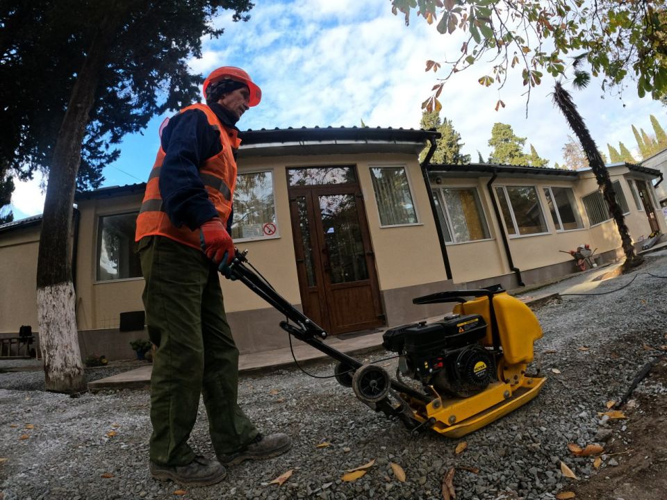 Янина Павленко: Большой мониторинг ремонта в образовательных организациях Большой Ялты продолжаем Янина Павленко: Большой мониторинг ремонта в образовательных организациях Большой Ялты продолжаем