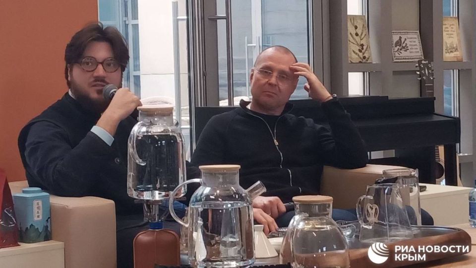 В "Новом Херсонесе" стартовал День "Артека" В "Новом Херсонесе" стартовал День "Артека"