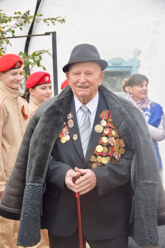 ���� ��������: ������� ���� 98-� ���� �������� �������� ������� ������� ������������� �����, �������� ��������� ������������������ ������ ������� Ը������� ��������