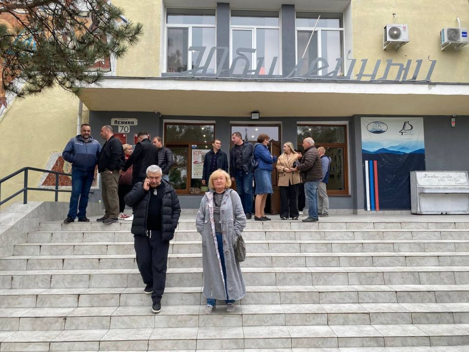 Владимир Ким: Сегодня провел встречу с владельцами НТО в Коктебеле Владимир Ким: Сегодня провел встречу с владельцами НТО в Коктебеле