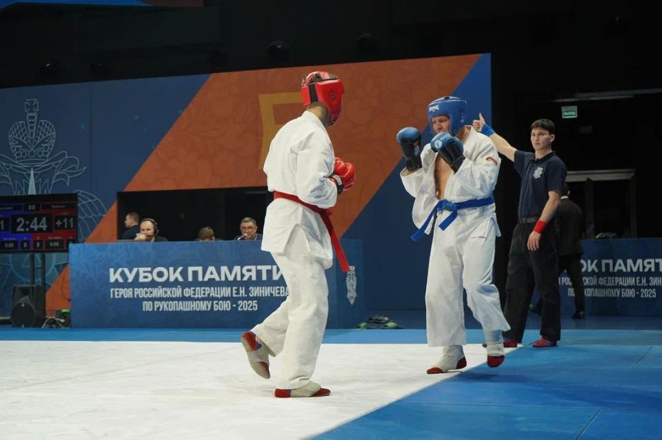 Спортсмены Главного управления МЧС России по Республике Крым привезли медали с Всероссийских соревнований по рукопашному бою памяти Героя России Евгения Зиничева Спортсмены Главного управления МЧС России по Республике Крым привезли медали с Всероссийских соревнований по рукопашному бою памяти Героя России Евгения Зиничева
