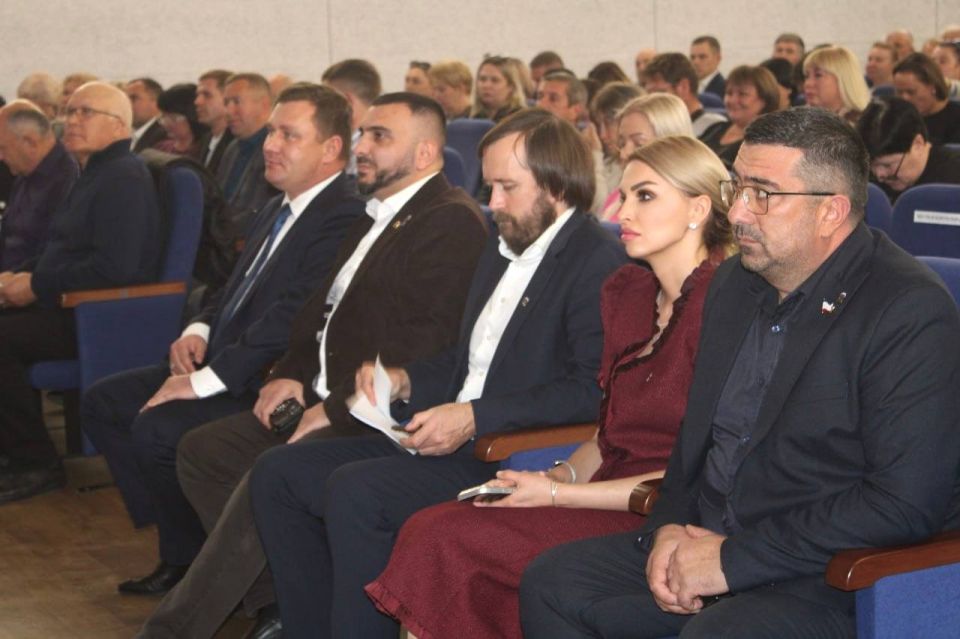 Анастасия Гридчина: XIX Конференция Симферопольского местного районного отделения Партии «Единая Россия»: итоги работы и новые цели Анастасия Гридчина: XIX Конференция Симферопольского местного районного отделения Партии «Единая Россия»: итоги работы и новые цели