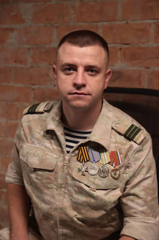 Ольга Торубарова: Глава администрации г. Судак, ветеран боевых действий СВО Кирилл Юрьевич Чебышев на утренней пробежке вместе со спортсменами и жителями