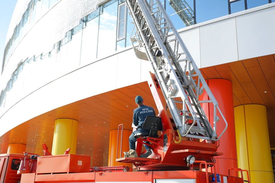 Занятия для пожарных в Артеке Занятия для пожарных в Артеке