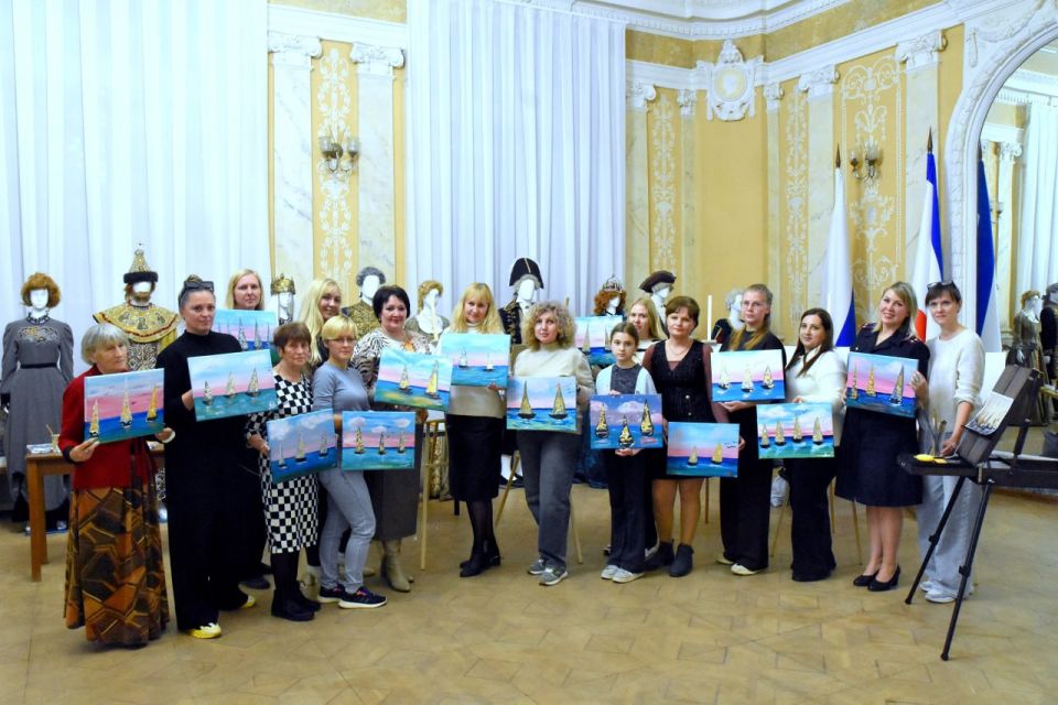 Мастер-класс по рисованию для мам в канун праздника Мастер-класс по рисованию для мам в канун праздника