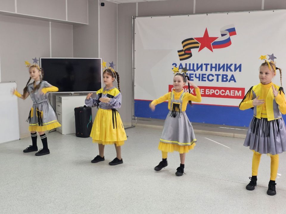 Концерт для наших мам. В преддверии Дня матери в здании фонда «Защитники Отечества» состоялся теплый и душевный концерт