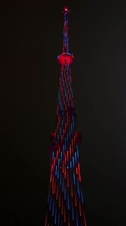 Телебашня в Симферополе зажглась праздничной подсветкой в честь 10-летия телеканала «Крым 24»