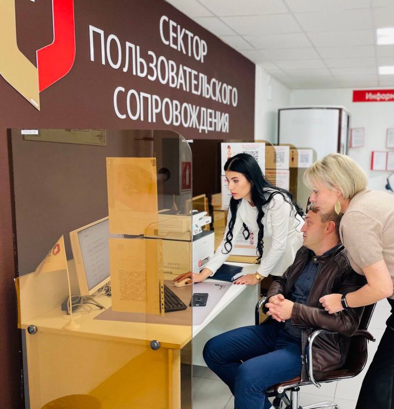 Альберт Куршутов: МФЦ Республики Крым — 11 лет! Альберт Куршутов: МФЦ Республики Крым — 11 лет!