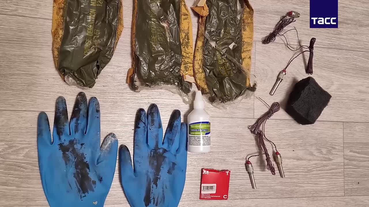 Чекисты ликвидировали в Крыму агента военной разведки Украины — при попытке теракта против офицера Минобороны РФ, сообщили в ФСБ