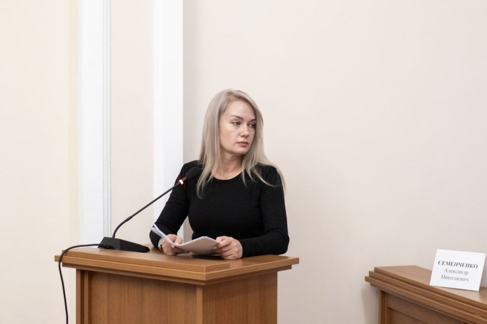 В Симферополе состоялось оперативно-хозяйственное совещание, в ходе которого руководители структурных подразделений отчитались о проделанной работе В Симферополе состоялось оперативно-хозяйственное совещание, в ходе которого руководители структурных подразделений отчитались о проделанной работе