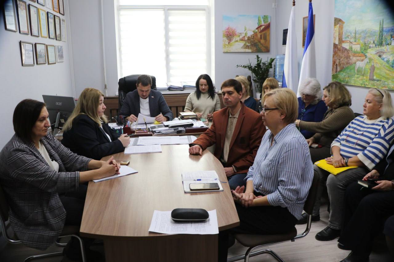 Ольга Урайкина: Сегодня в администрации Бахчисарайского района состоялись публичные слушания по обсуждению: проекта решения Бахчисарайского районного совета «О внесении изменений и дополнений в Устав муниципального... Ольга Урайкина: Сегодня в администрации Бахчисарайского района состоялись публичные слушания по обсуждению: проекта решения Бахчисарайского районного совета «О внесении изменений и дополнений в Устав муниципального...