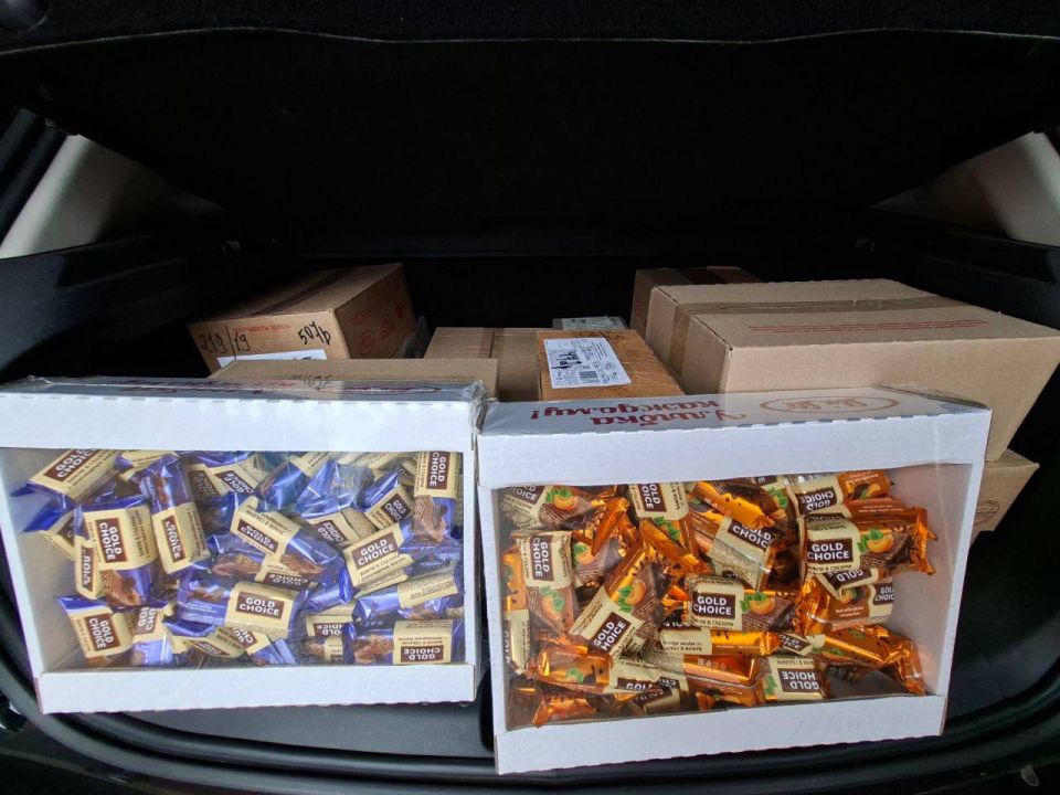 Антон Кравец: В преддверии светлого праздника Дня Святого Николая, который особенно дорог детям, попавшим в трудную жизненную ситуацию, мы выражаем искреннюю благодарность Семье Эмирзаевых - Энверу Сидиковичу и Леане ... Антон Кравец: В преддверии светлого праздника Дня Святого Николая, который особенно дорог детям, попавшим в трудную жизненную ситуацию, мы выражаем искреннюю благодарность Семье Эмирзаевых - Энверу Сидиковичу и Леане ...