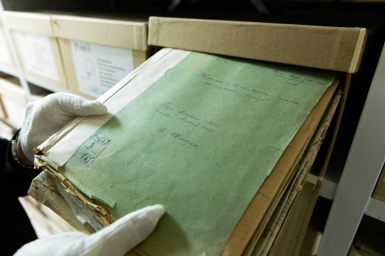 Архивисты Крыма за 9 месяцев исполнили более 95 тысяч обращений