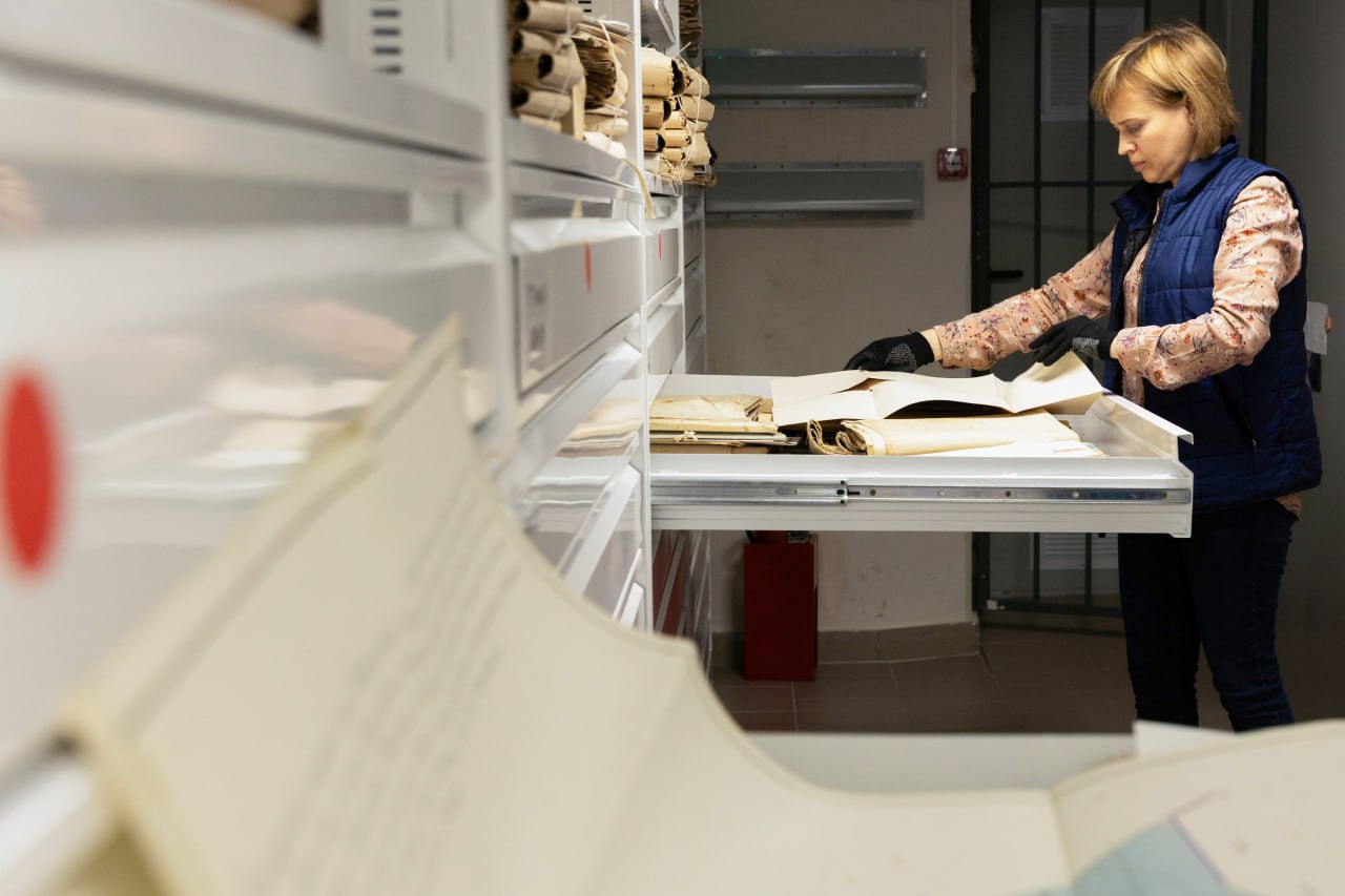 Архивисты Крыма за 9 месяцев исполнили более 95 тысяч обращений Архивисты Крыма за 9 месяцев исполнили более 95 тысяч обращений