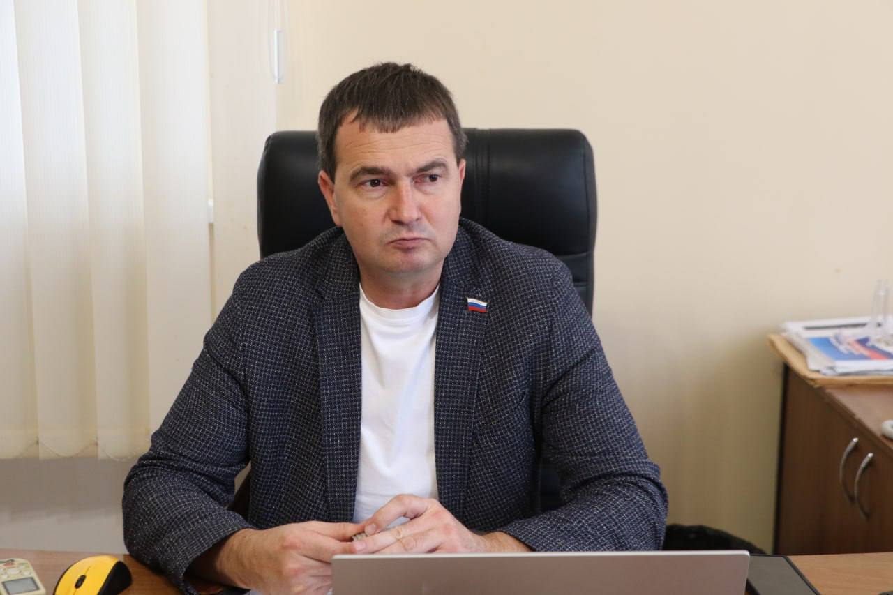 Ольга Урайкина: Сегодня в администрации Бахчисарайского района состоялись публичные слушания по обсуждению: проекта решения Бахчисарайского районного совета «О внесении изменений и дополнений в Устав муниципального...