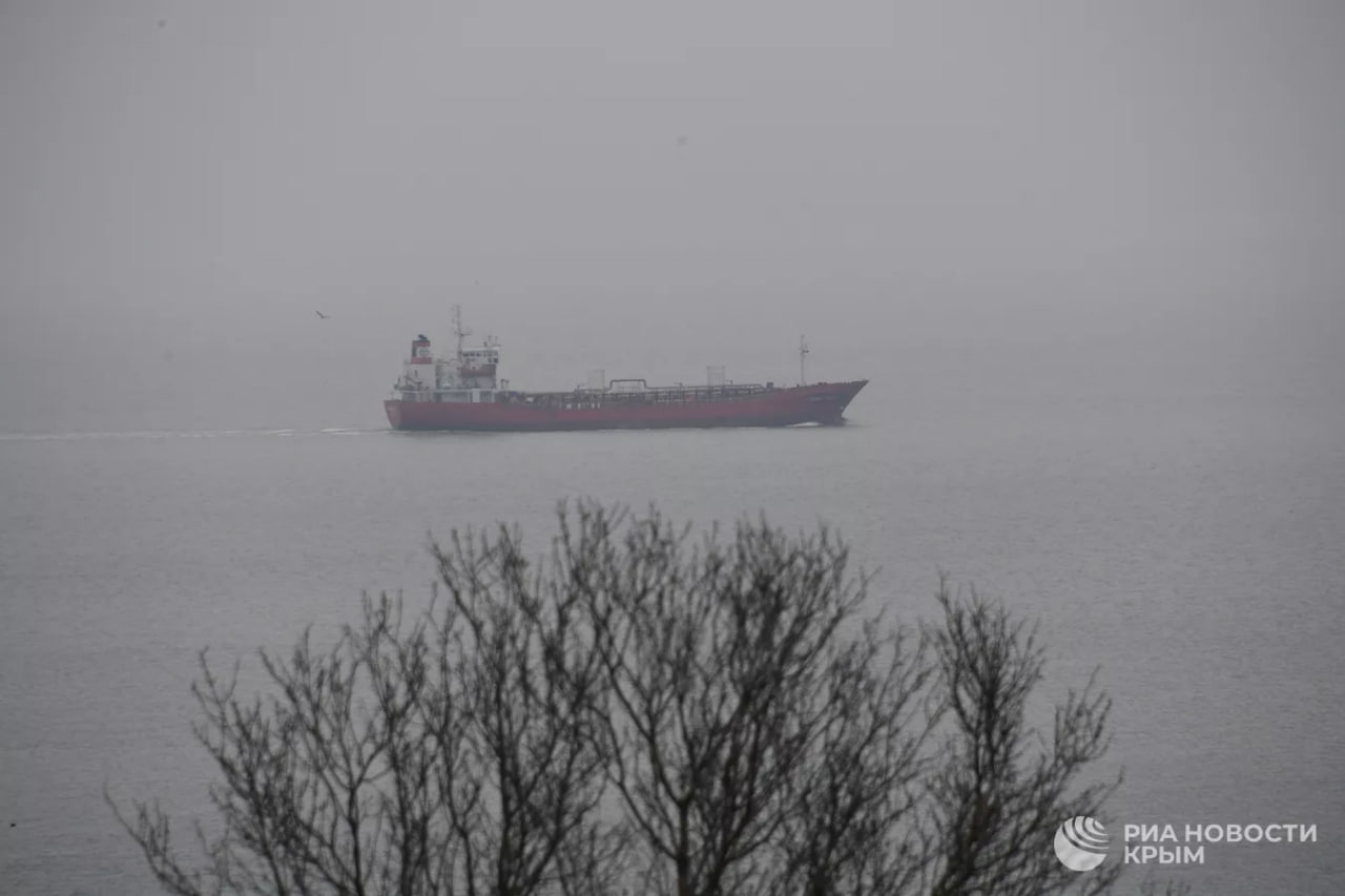 Новый тип угрозы: чего добивается Киев атаками на танкеры в Черном море?