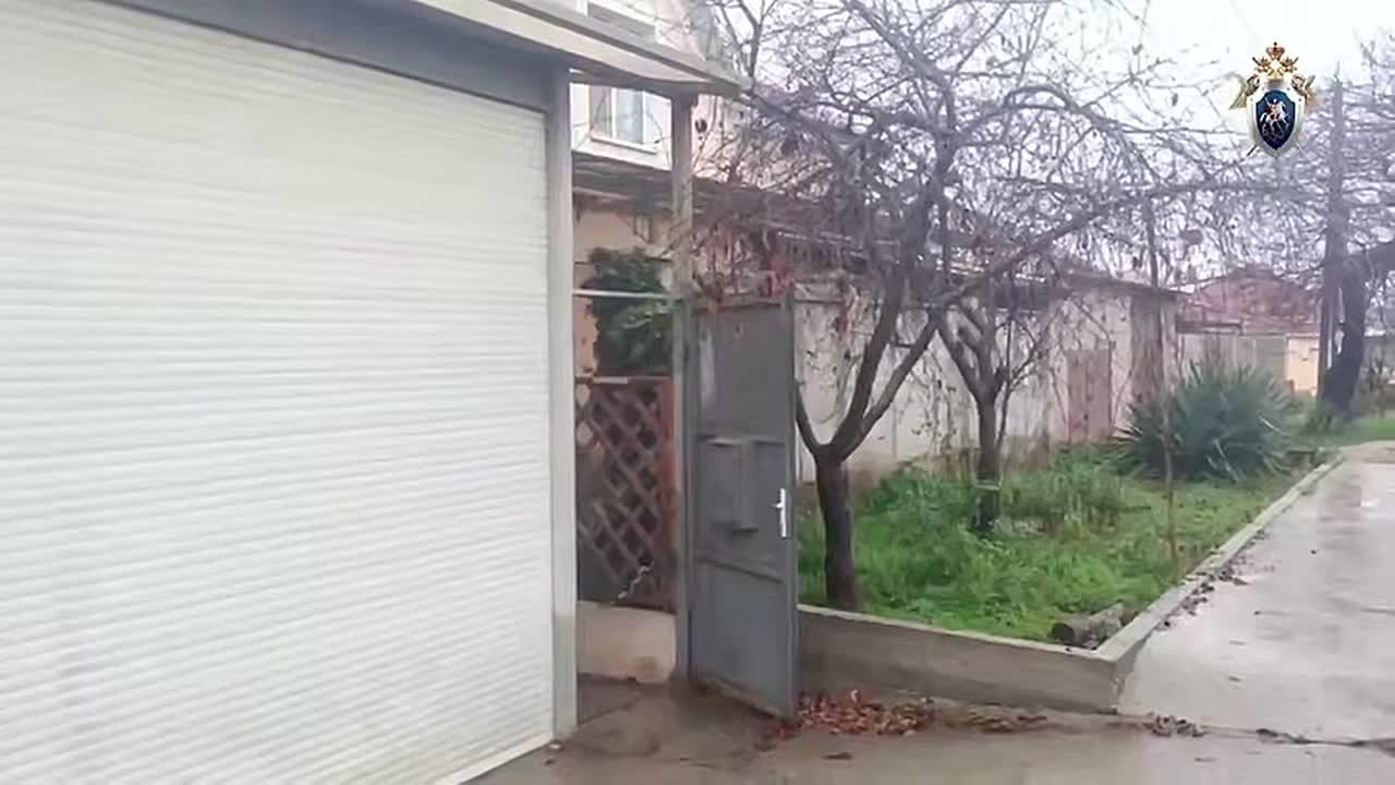 Состояние матери и мальчика, раненных топором в Симферополе, стабильно тяжелое