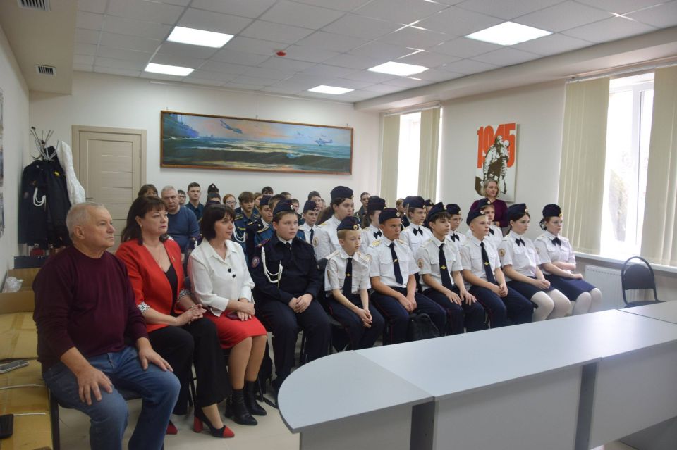 Юрий Нимченко: 1 декабря Посетил музей истории 943-го морского ракетоносного авиационного Констанцского Краснознаменного полка ВВС КЧФ Юрий Нимченко: 1 декабря Посетил музей истории 943-го морского ракетоносного авиационного Констанцского Краснознаменного полка ВВС КЧФ