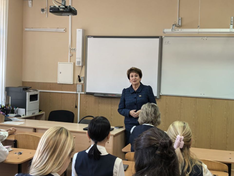 Екатерина Алтабаева: Сегодня поздравила коллектив гимназии № 8 с 60-летием со дня создания Екатерина Алтабаева: Сегодня поздравила коллектив гимназии № 8 с 60-летием со дня создания