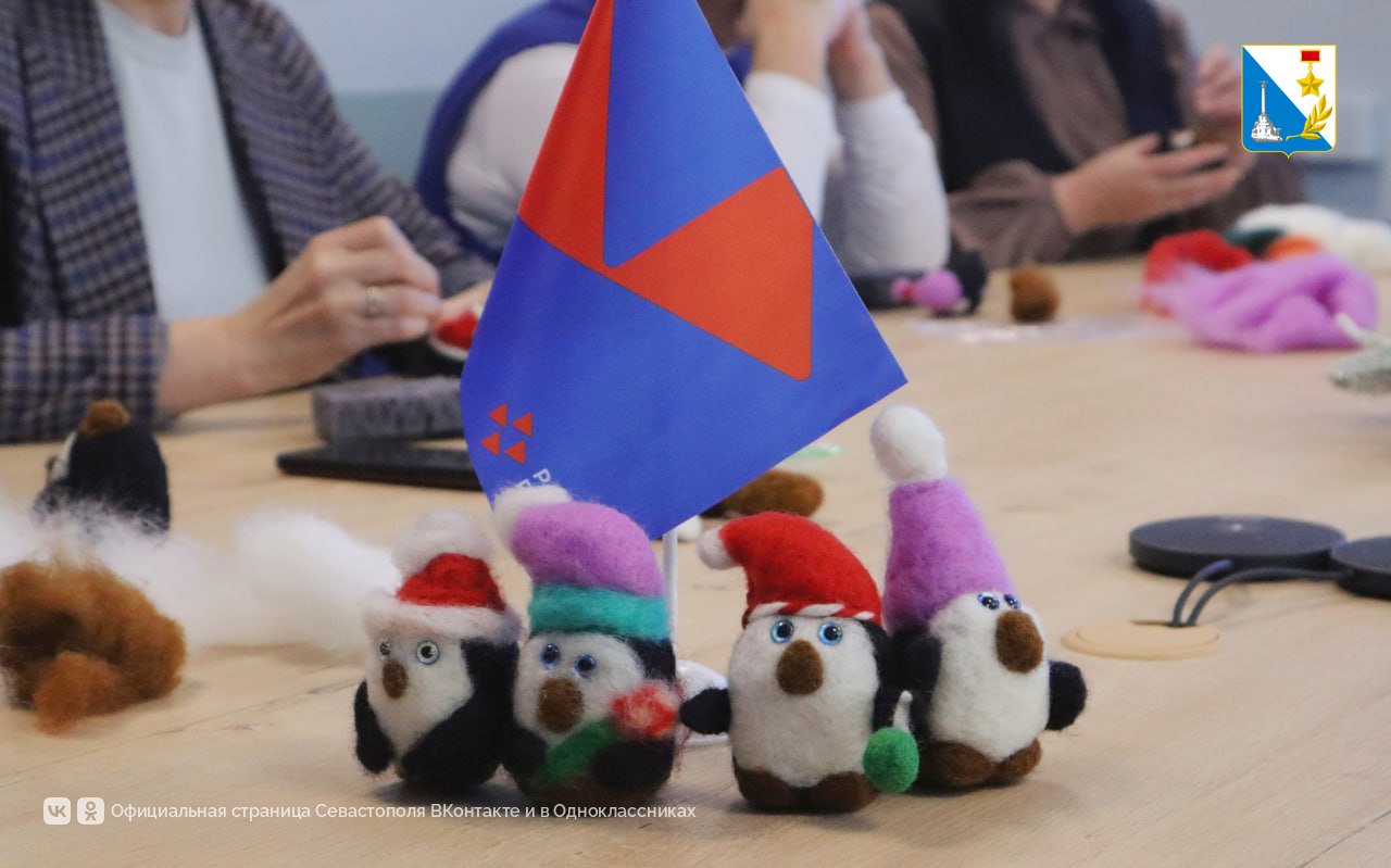 В кадровом центре Севастополя прошёл творческий мастер-класс для участниц клуба «Лига успеха» В кадровом центре Севастополя прошёл творческий мастер-класс для участниц клуба «Лига успеха»