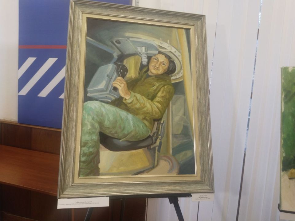 В Симферополе открылась художественная выставка «Героями наша Отчизна сильна» В Симферополе открылась художественная выставка «Героями наша Отчизна сильна»