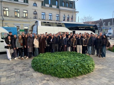 Вокально-хореографический ансамбль «Таврия» Крымской государственной филармонии отправился на гастроли в Краснодар