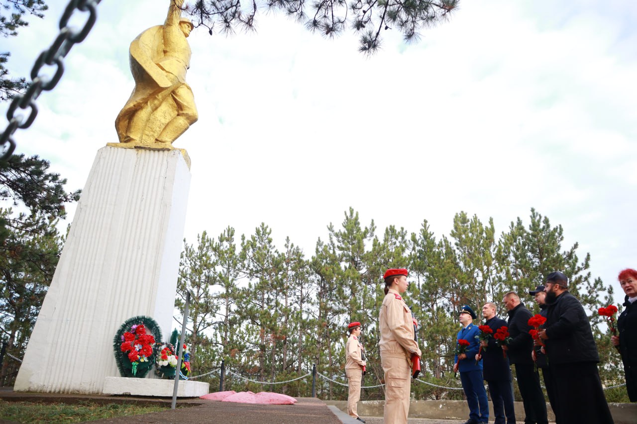 Дмитрий Чумаков: Сегодня, 3 декабря, страна отмечает День Неизвестного Солдата Дмитрий Чумаков: Сегодня, 3 декабря, страна отмечает День Неизвестного Солдата