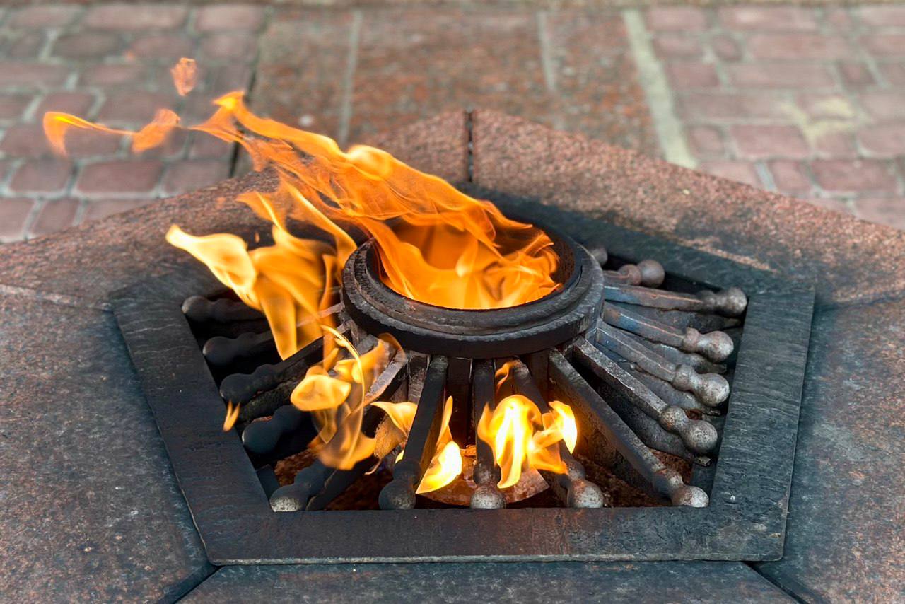 Владимир Немцев: 3 декабря мы отмечаем День Неизвестного Солдата — памятную дату, установленную в 2014 году в знак глубокого уважения к тем, кто отдал жизнь за Родину и чьи имена так и не были установлены