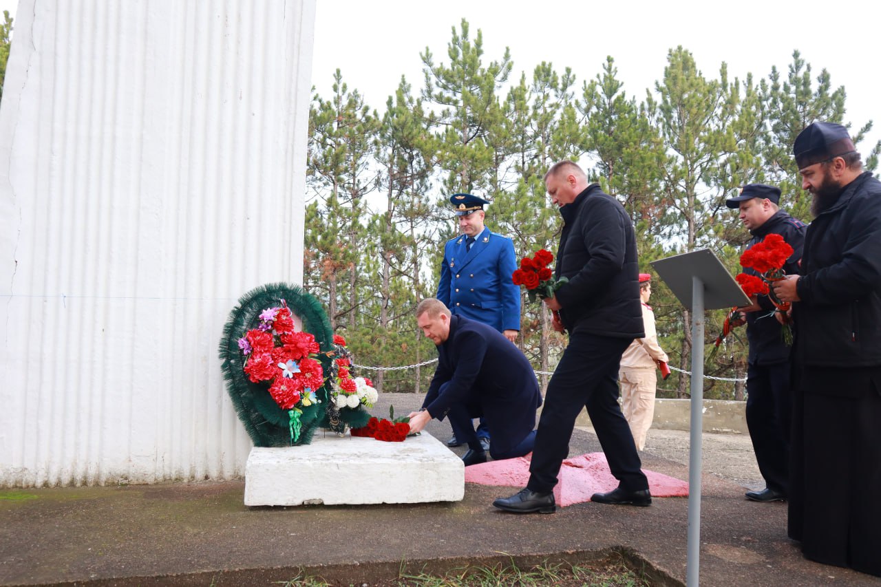 Дмитрий Чумаков: Сегодня, 3 декабря, страна отмечает День Неизвестного Солдата Дмитрий Чумаков: Сегодня, 3 декабря, страна отмечает День Неизвестного Солдата