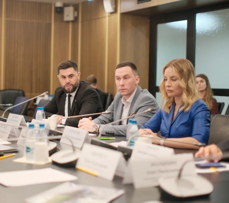 в Государственной Думе состоялась рабочая встреча, посвящённая развитию спортивной инфраструктуры в Республике Крым в Государственной Думе состоялась рабочая встреча, посвящённая развитию спортивной инфраструктуры в Республике Крым