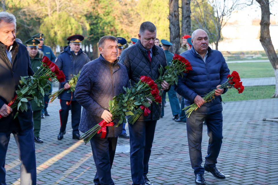 ���� �������: 3 ������� � ������ ���������� ���� ������������ ������� � ����, ����� �� �������� ������ � ���� ������������ �������� � ������ ������ ���� ������ ���������� ���������