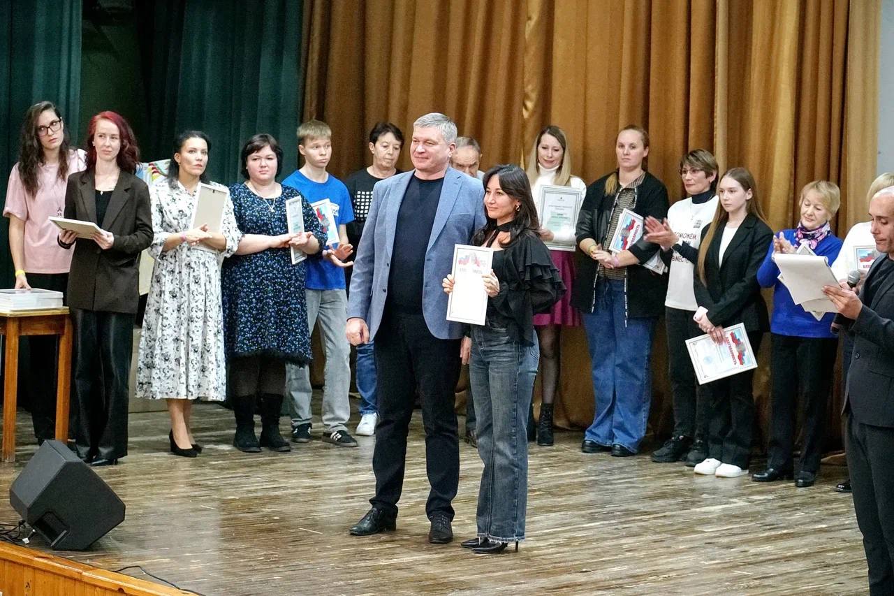 Александр Юрьев: В преддверии Дня добровольца поздравил евпаторийских волонтёров с праздником Александр Юрьев: В преддверии Дня добровольца поздравил евпаторийских волонтёров с праздником