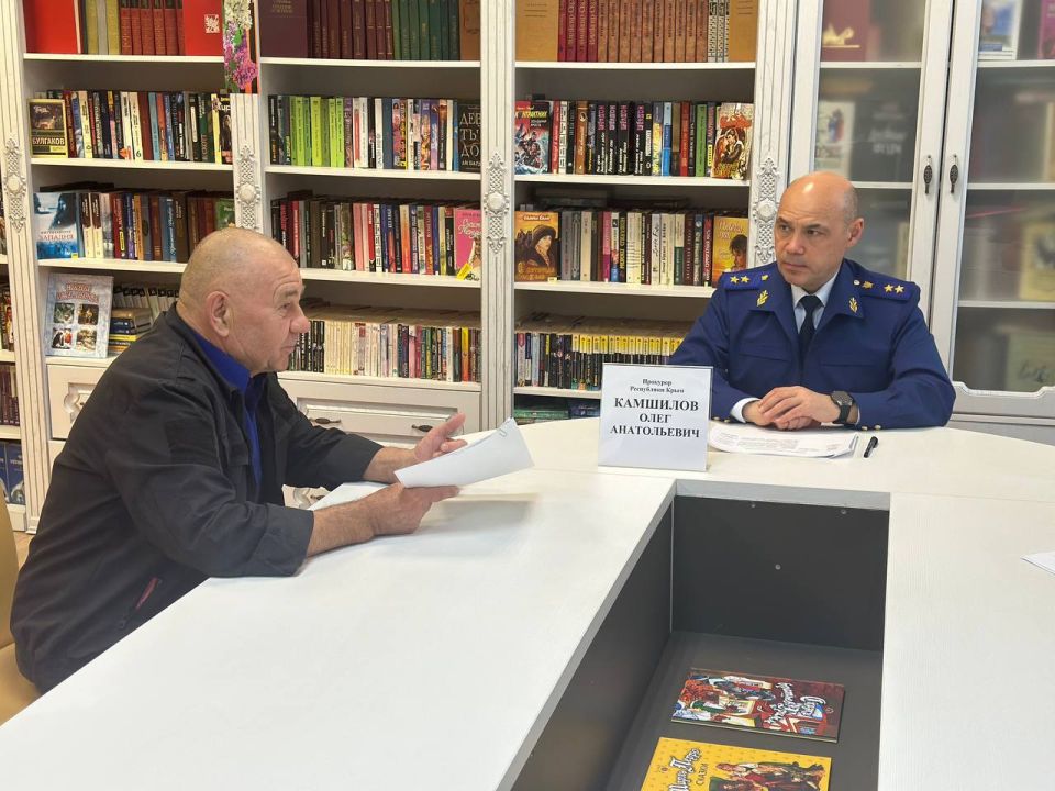 Вчера, 2 декабря 2025 года, в преддверии Международного дня инвалидов прокурор Крыма Олег Камшилов выехал в Государственное бюджетное учреждение Республики Крым «Симферопольский пансионат для престарелых и инвалидов», где... Вчера, 2 декабря 2025 года, в преддверии Международного дня инвалидов прокурор Крыма Олег Камшилов выехал в Государственное бюджетное учреждение Республики Крым «Симферопольский пансионат для престарелых и инвалидов», где...