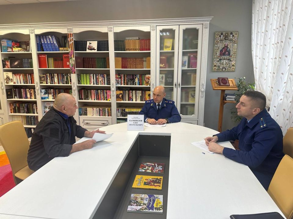 Вчера, 2 декабря 2025 года, в преддверии Международного дня инвалидов прокурор Крыма Олег Камшилов выехал в Государственное бюджетное учреждение Республики Крым «Симферопольский пансионат для престарелых и инвалидов», где...