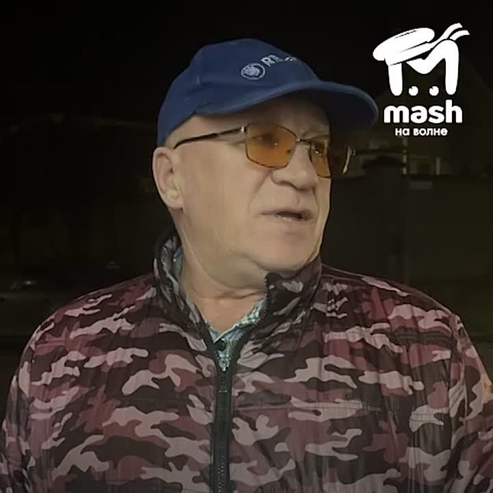 "К сожалению, он где-то здесь, где-то рядом