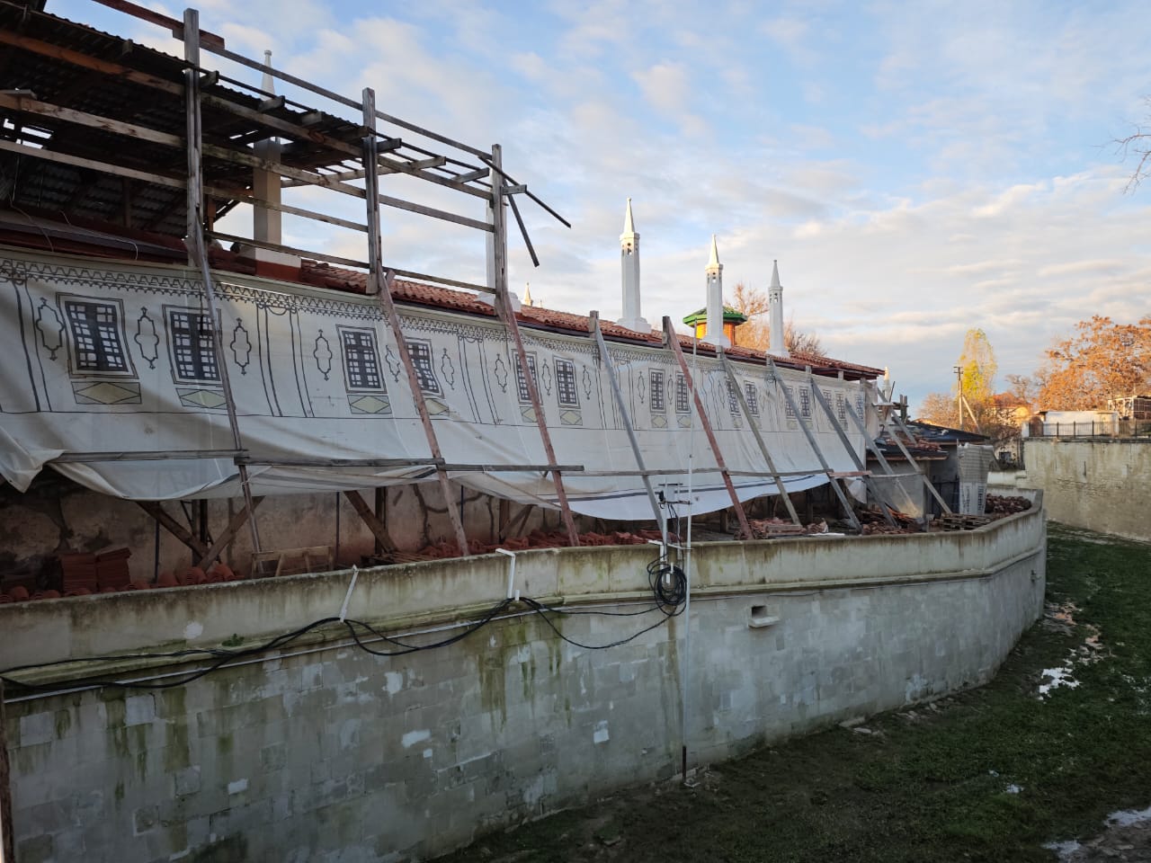 В Бахчисарае в Ханском дворце завершена реставрация 12 объектов В Бахчисарае в Ханском дворце завершена реставрация 12 объектов