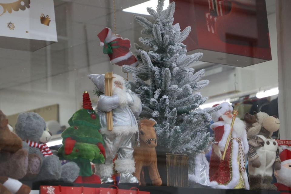 Владимир Ким: В Феодосии стартовал муниципальный смотрконкурс на лучшее новогоднее оформление фасадов зданий и прилегающих к ним территорий Владимир Ким: В Феодосии стартовал муниципальный смотрконкурс на лучшее новогоднее оформление фасадов зданий и прилегающих к ним территорий