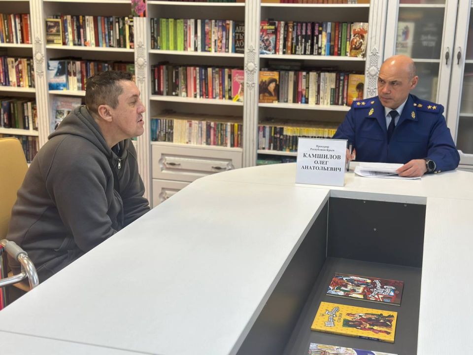 Вчера, 2 декабря 2025 года, в преддверии Международного дня инвалидов прокурор Крыма Олег Камшилов выехал в Государственное бюджетное учреждение Республики Крым «Симферопольский пансионат для престарелых и инвалидов», где... Вчера, 2 декабря 2025 года, в преддверии Международного дня инвалидов прокурор Крыма Олег Камшилов выехал в Государственное бюджетное учреждение Республики Крым «Симферопольский пансионат для престарелых и инвалидов», где...