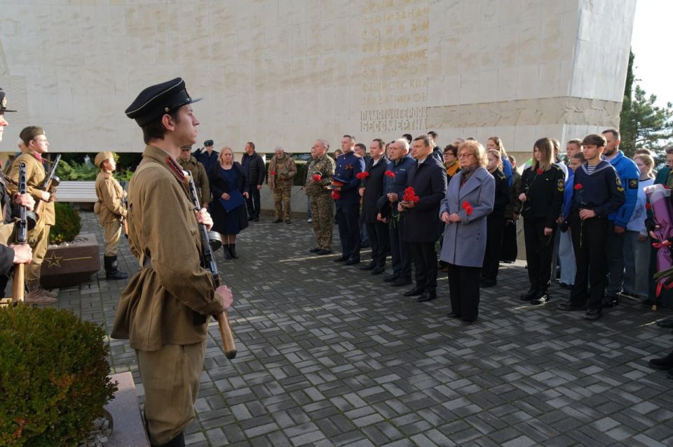 ����� ��������: ���� ������������ �������� ������� �� ����� ����� ������� �������� ������ � ��������� ����� � ������� ����� � ���� ������ ����������� �� ����������� ���, ���� ��� �� �����, ���� ��� �� ������, � ������� ��...