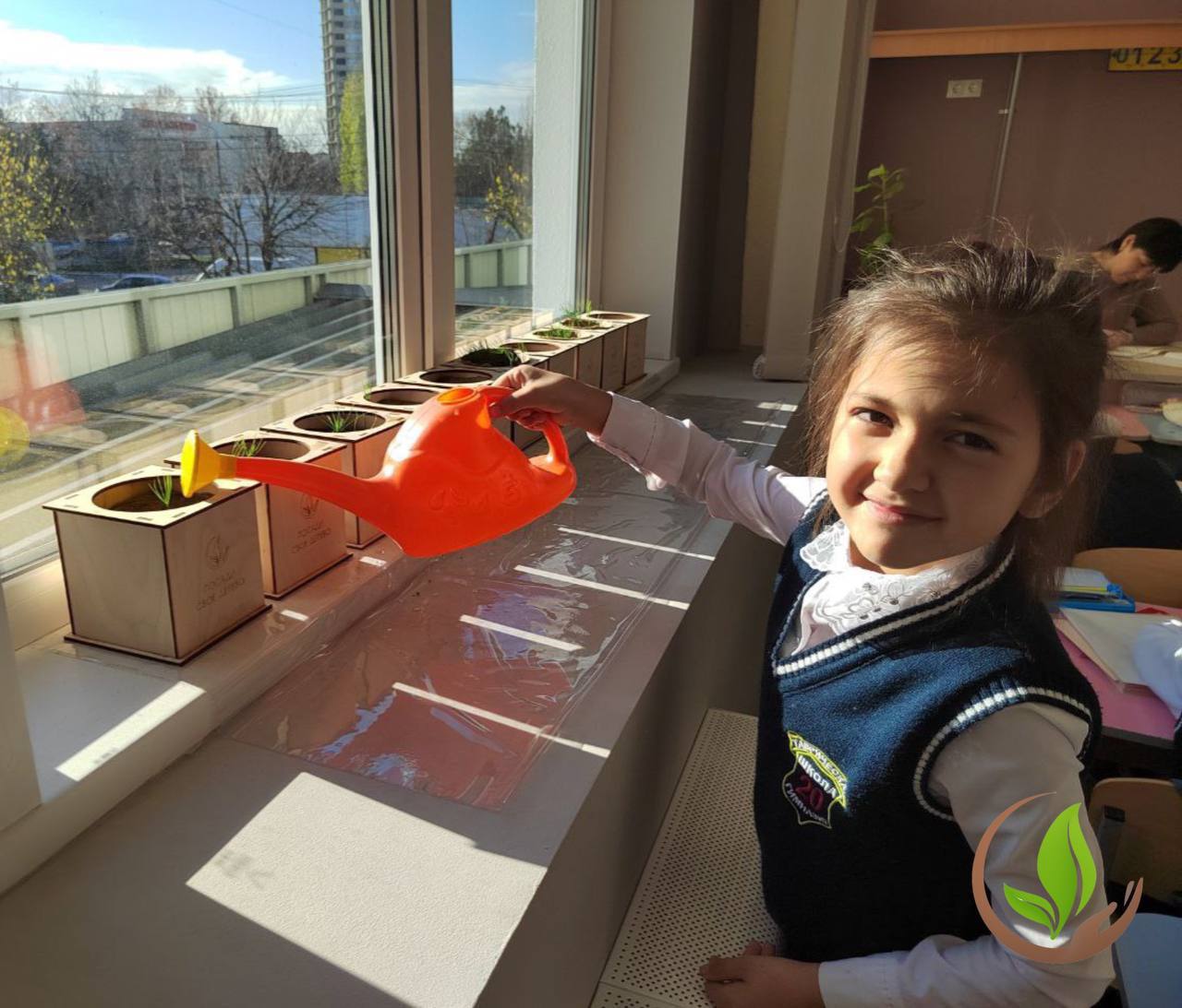 Ольга Шевцова: Они ещё маленькие Но уже сеют будущее Ольга Шевцова: Они ещё маленькие Но уже сеют будущее