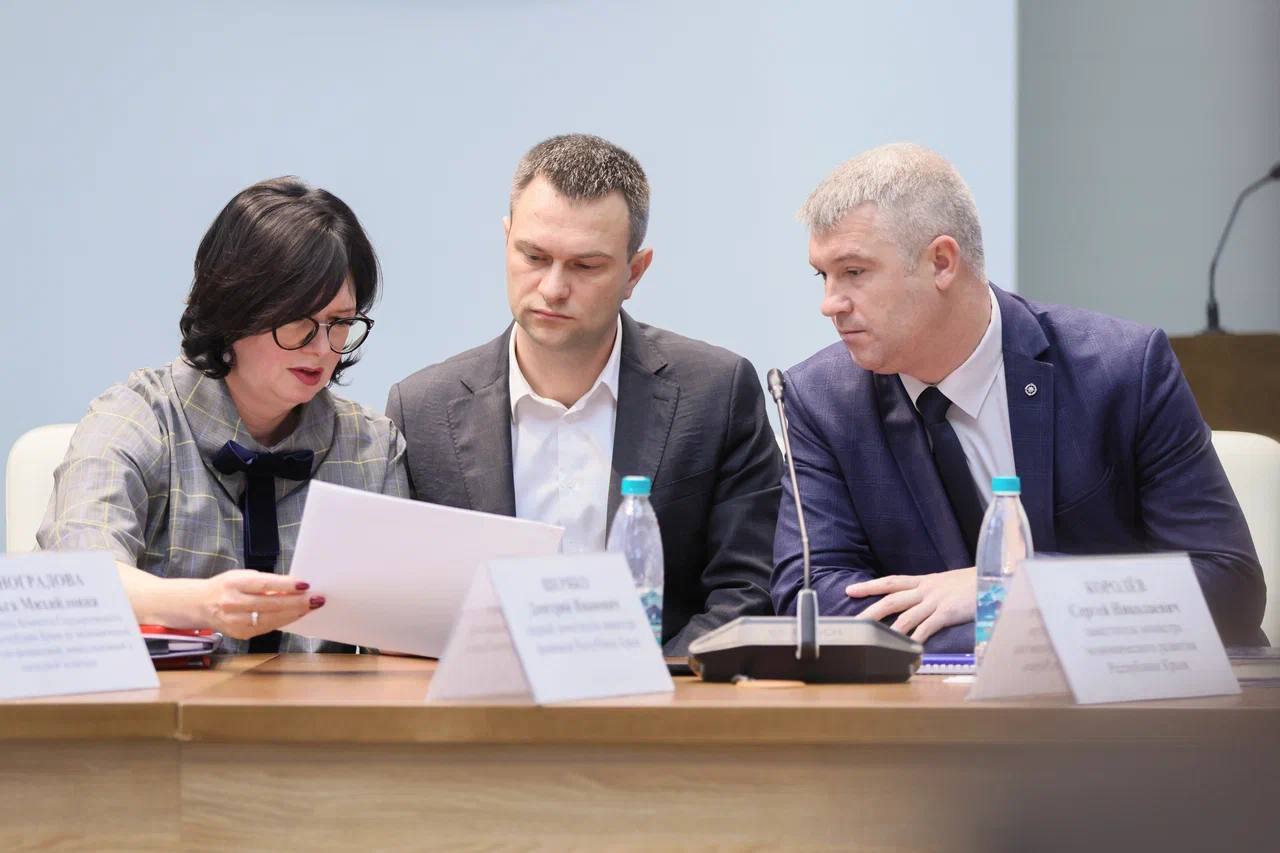 Ольга Виноградова приняла участие в круглом столе «Поиск новых решений» Ольга Виноградова приняла участие в круглом столе «Поиск новых решений»