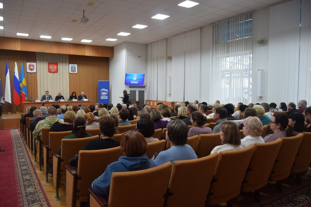 Вчера наш район посетил Председатель Госсовета Крыма Владимиром Константиновым Вчера наш район посетил Председатель Госсовета Крыма Владимиром Константиновым